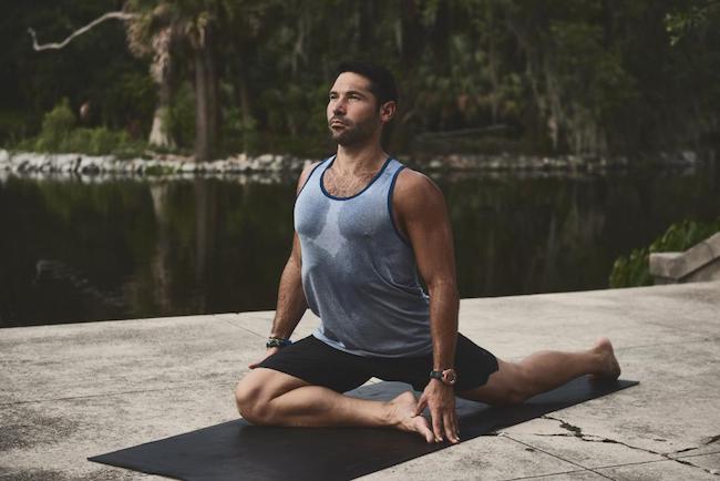 yoga clothes for men